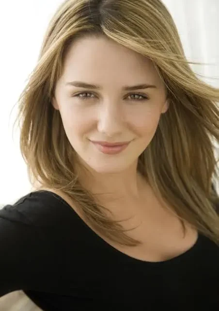 Addison Timlin Biography: Husband, Daughters, TV Series, Films, Height, Parents, Age, Net Worth, Siblings