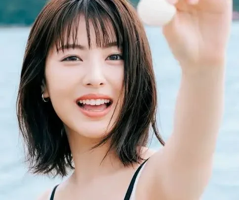 Minami Hamabe Biography: Movies, Boyfriend, TV Series, Height, Parents, Age, Net Worth, Siblings, Awards