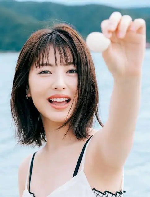 Minami Hamabe Biography: Movies, Boyfriend, TV Series, Height, Parents, Age, Net Worth, Siblings, Awards