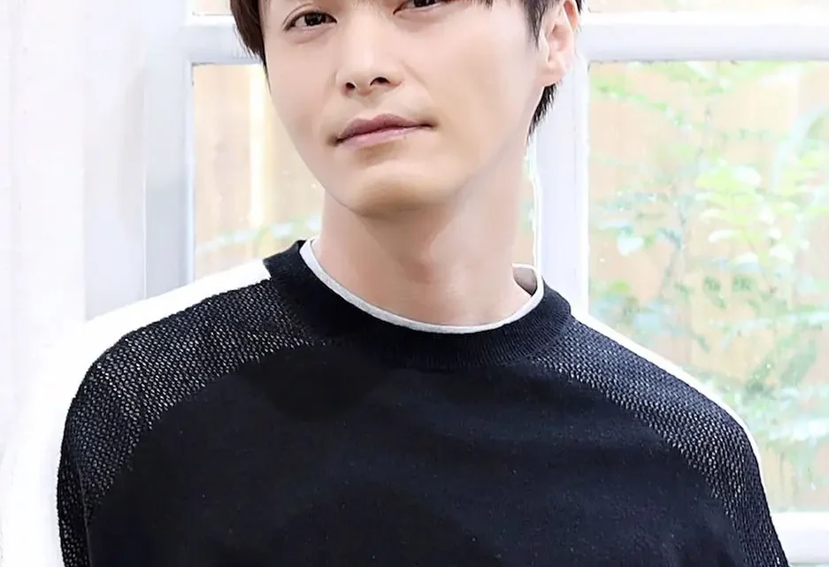 Tokuyama Hidenori Biography: Songs, Movies, TV Series, Height, Parents, Age, Net Worth, Siblings, Girlfriend