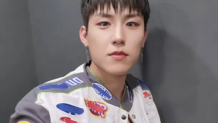 Park Woo-jin Biography: Solo, Albums, Age, Net Worth, Siblings, Parents, Height, Films, Lover