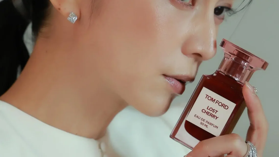 Ko Shibasaki Biography: Age, Net Worth, Sister, Height, Parents, Films, Songs, TV Series, Awards, Relationship