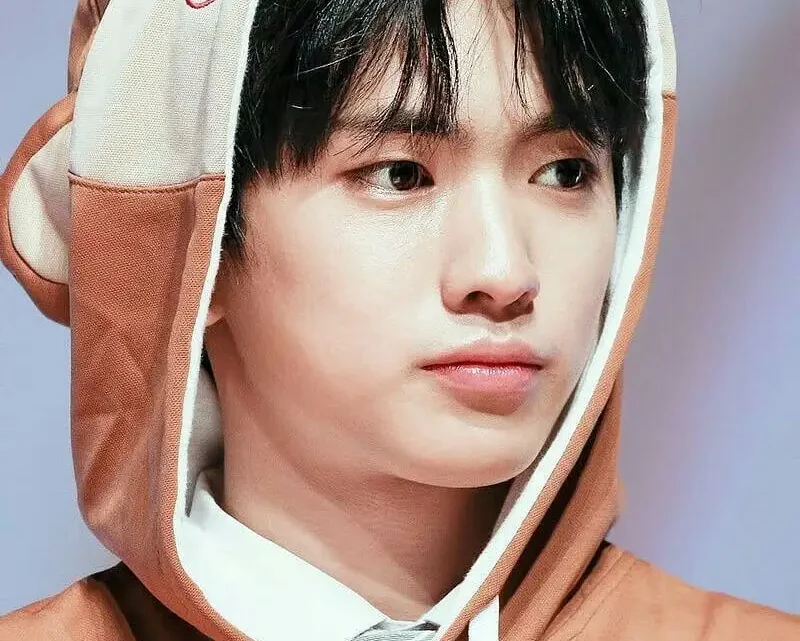 Lee Euiwoong Biography: Reality Show, Albums, Age, Net Worth, Siblings, Parents, Height, Lyrics, Songs, Girlfriend