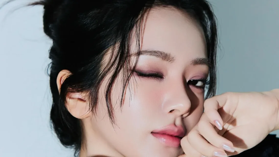 Lee Ruby Biography: Pictures, Birthday, Family, Age, Net Worth, Siblings, Films, Height, TV Series, Boyfriend