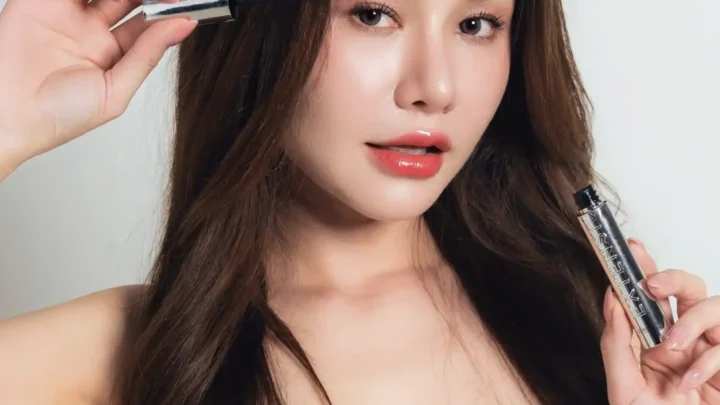 Samantha Melanie Coates Biography: TV Drama, Pictures,  Height, Parents, Age, Net Worth, Siblings, Films, Boyfriend