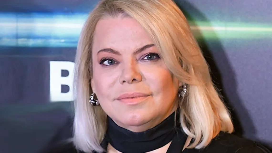 Yana Poplavskaya Biography: Radio Shows, Ethnicity, Husband, Religion, Age, Height, Net Worth, Movies