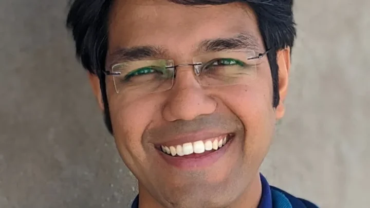 Varun Vagish Biography: Age, Net Worth, Parents, Height, Wife, Travel, YouTube, Mountain Trekker, Wiki