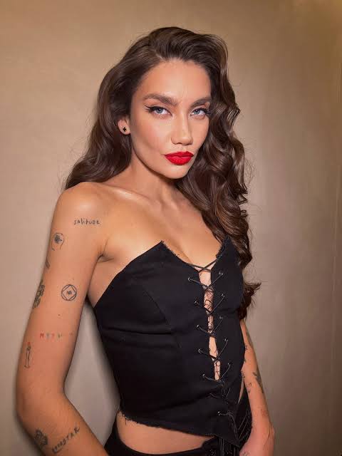 Karina Istomina Biography: Instagram, Net Worth, Podcast, Awards, Age, Religion