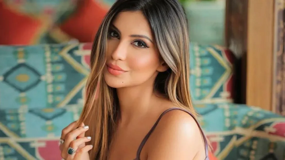 Sana Sultan Khan Biography: Age, Husband, Career, Net Worth, Instagram, Bigg Boss, Wiki