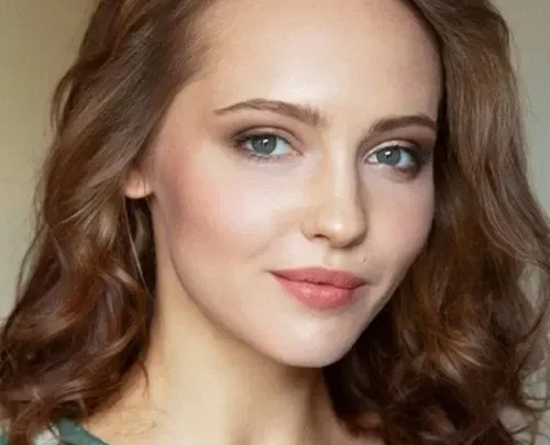 Yulia Khlynina Biography: Parents, Awards, Movies, Height, Age, Net Worth