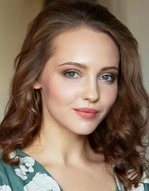 Yulia Khlynina Biography: Parents, Awards, Movies, Height, Age, Net Worth