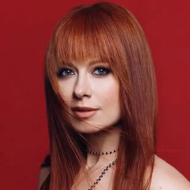 Yulia Savicheva Biography: Net Worth, Age, Height, Ethnicity, Songs, Parents, Instagram