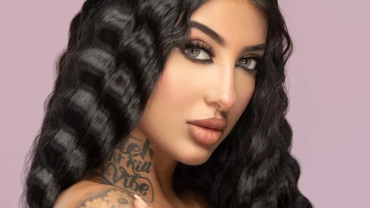 Sofi Muñoz Biography: Age, Partner, Children, Parents, Height, Net Worth, YouTube, Family