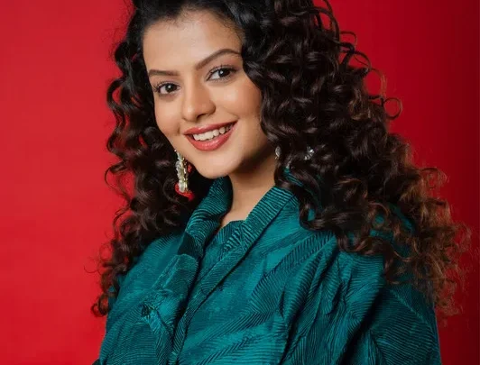 Palak Muchhal Bio: Songs, Husband, Philanthropy, Age, Net Worth, Parents, Awards