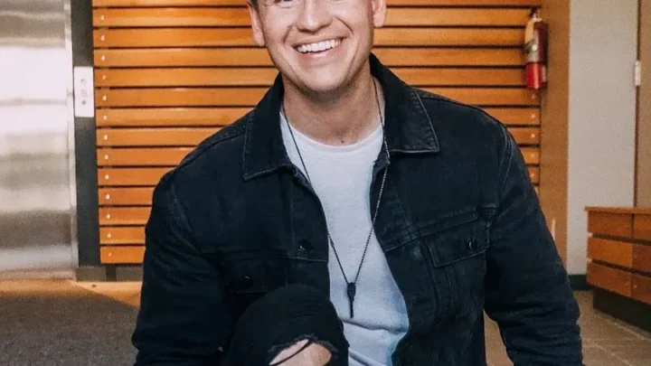 Josh Tryhane Bio: Age, Net Worth, Girlfriend, Kids, Siblings, Height, Parents, Nationality, YouTube