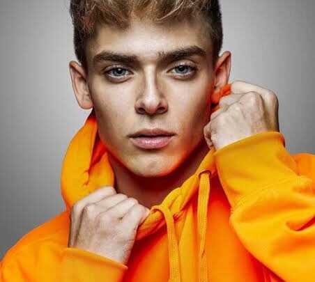 Josh Beauchamp Bio: Age, Net Worth, Height, Brothers, Parents, Nationality, Girlfriend, Songs