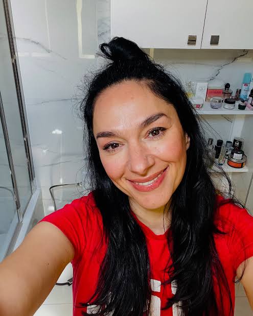 Kristina Arnaudova Bio: Age, Husband, Kids, Net Worth, Songs, Parents, Nationality, Philanthropy