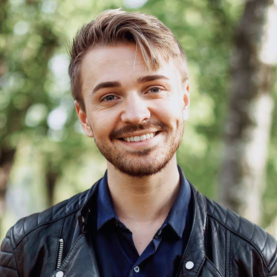 Joakim Kleven Biography: Age, Net Worth, Height, Parents, Nationality, Wife, Documentary, Kids