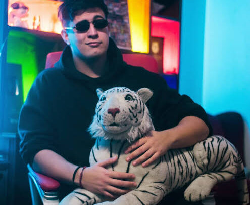 FranqitoMb Biography: Ethnicity, Parents, Net Worth, YouTube, Girlfriend, Age, Height, Real Name