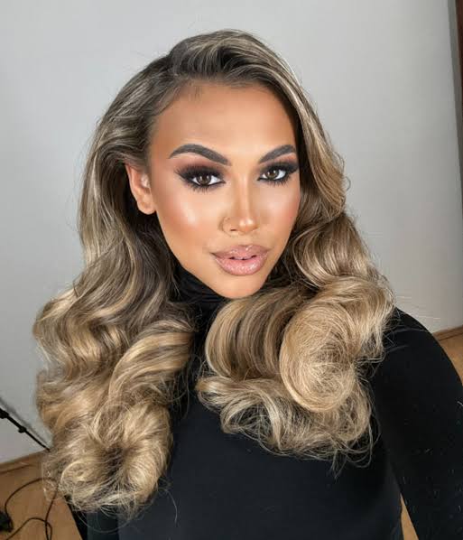 Lucie Bikarova Biography: Age, Parents, Songs, Height, Net Worth, Boyfriend, Wiki