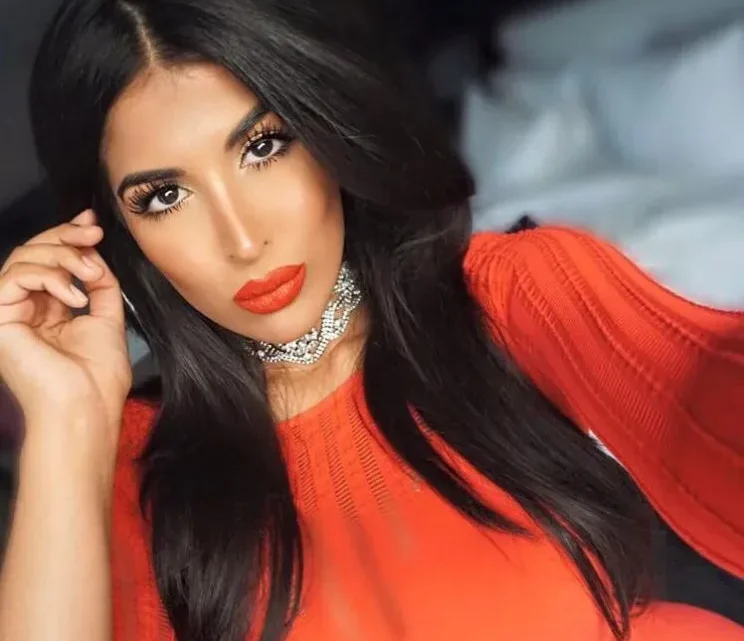 Farah Dhukai Biography: Daughter, Net Worth, Age, Makeup Brand, Height, Ethnicity, Parents, Instagram, Husband