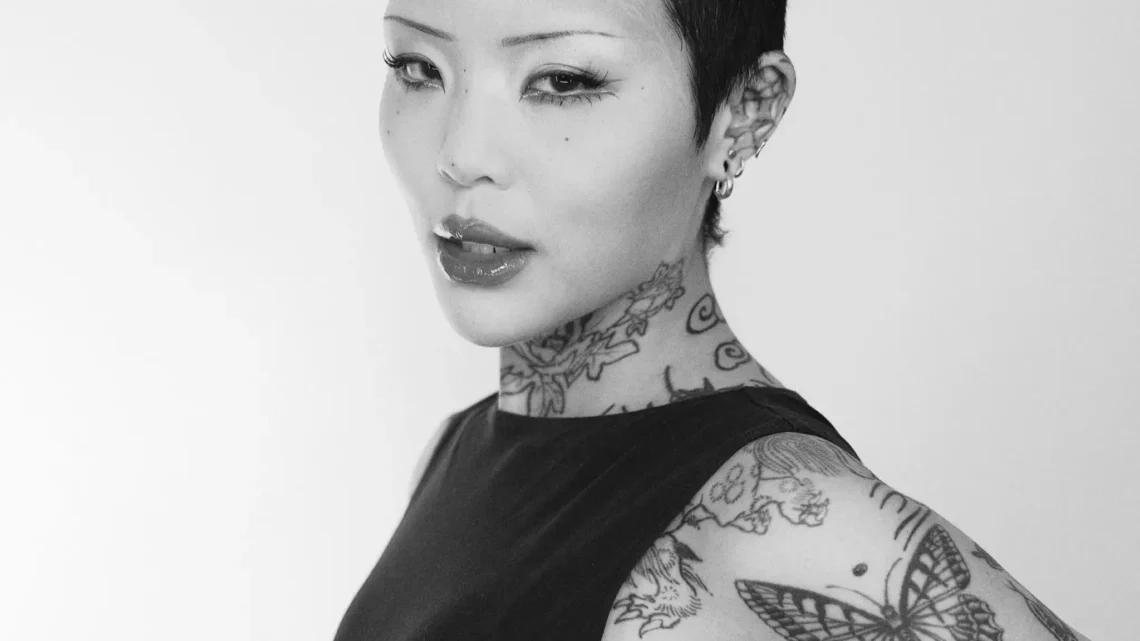 Mei Pang Biography: Net Worth, Runway, Age, Parents, TikTok, Ethnicity, Sister, Religion