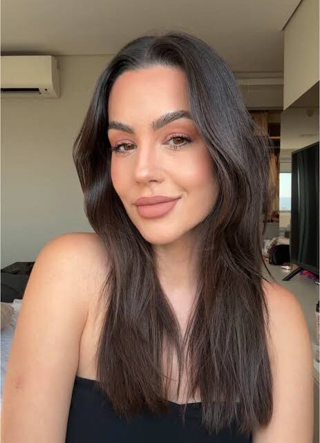 Bruna Malheiros Biography: Age, Husband, Parents, Net Worth, Height, BM Beauty, YouTube, Brand
