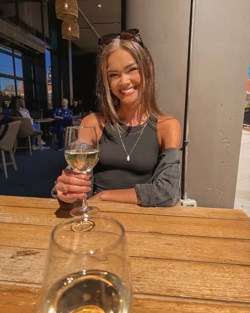 Maddy MacLachlan Biography: Ethnicity, TikTok, Parents, Height, Age, Net Worth, Boyfriend, Instagram