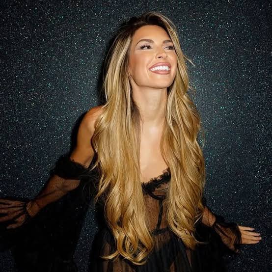 Élisabeth Rioux Biography: Boyfriend, Instagram, TV Shows, Age, Height, Net Worth, Parents, Religion