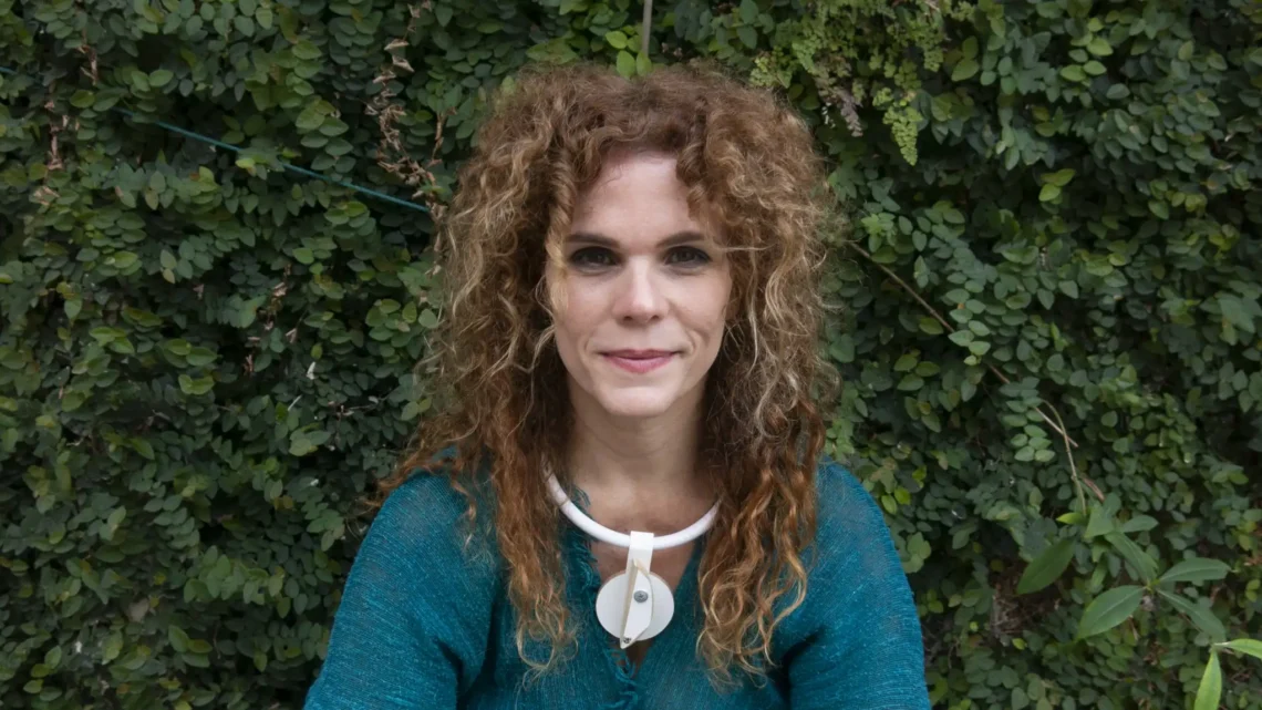 Laura Lima Biography: Age, Net Worth, Height, Parents, Nationality, Husband, Art, Education