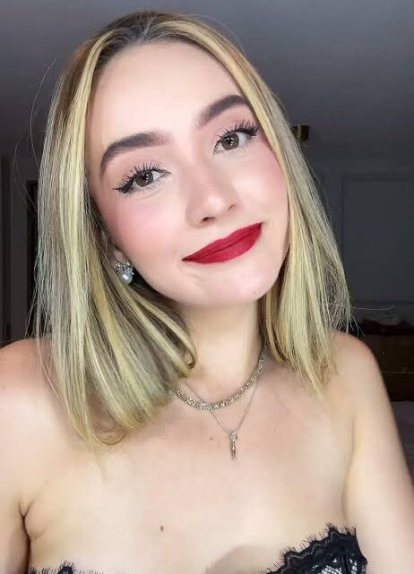 Ana Eusse Biography: Age, Boyfriend, Son, Net Worth, TikTok, Height, Wiki, YouTube