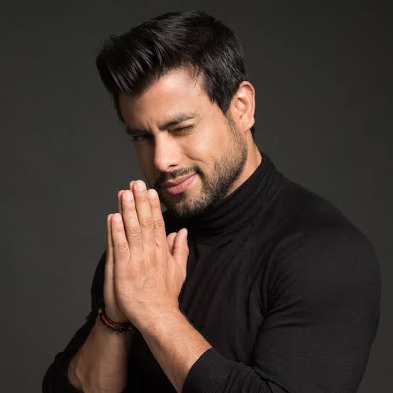 Efraín Ruales Biography: Ethnicity, Songs, Height, Age, Movies, TV Shows, Wife, Religion, Net Worth, Awards, Death