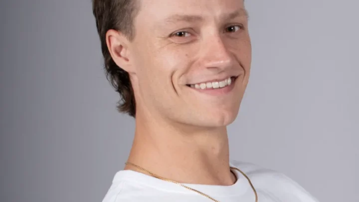 Andrew Packer Biography: Religion, Height, Parents, Ethnicity, Net Worth, Instagram, Wife