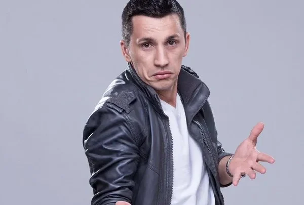 Flick Domnul Rimă Biography: Ethnicity, Books, Net Worth, Age, Parents, Wife, Instagram, Religion, Height