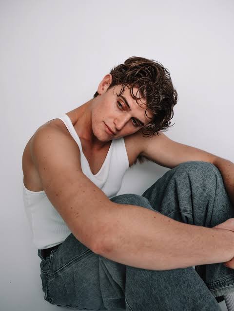 Expl0ited Biography: Ethnicity, Parents, Net Worth, Real Name, YouTube, Age, Religion, Radio Shows, Girlfriend