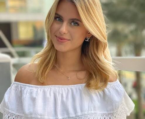 Csenge Forstner Biography: Ethnicity, Age, Parents, Net Worth, Instagram, Hair Brand, YouTube, Partner