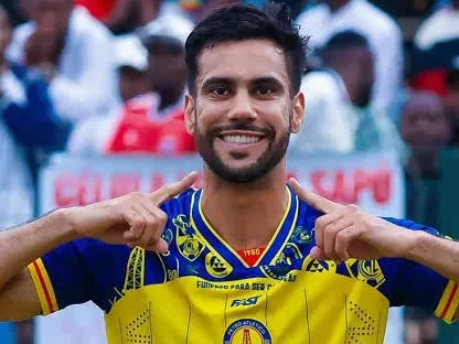 Tiago Reis Bio: Height, Age, Career, Net Worth, Goals, Stats, Parents, Girlfriend, Instagram