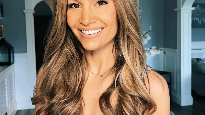 Anna Saccone Joly Biography: Age, Husband, Net Worth, YouTube, Children, Height, Wellness Career