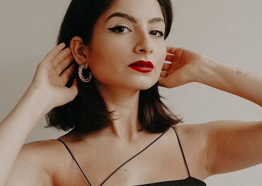 Ischtar Isik Biography: Age, Husband, Career, Net Worth, YouTube, Brand, Podcast