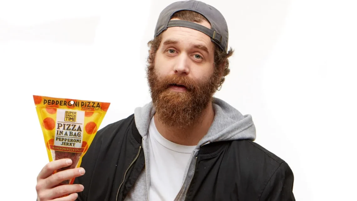 Harley Morenstein Biography: Brother, YouTube, Net Worth, Age, Parents, Cookbook, Girlfriend, Height