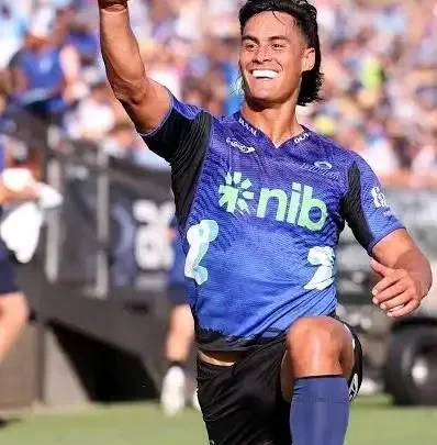 Zarn Sullivan Biography: Age, Partner, Rugby Career, Net Worth, Awards, Parents, Height, Siblings, Instagram