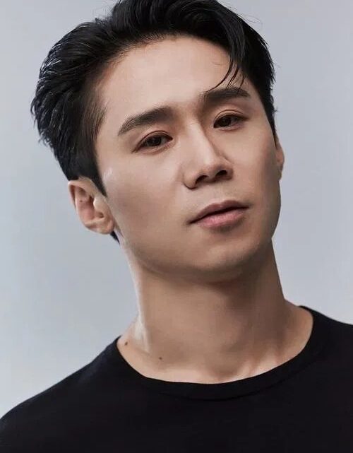 DinDin Biography: Ethnicity, Parents, Instagram, Net Worth, TV Shows, Age, Girlfriend, Movies, Height