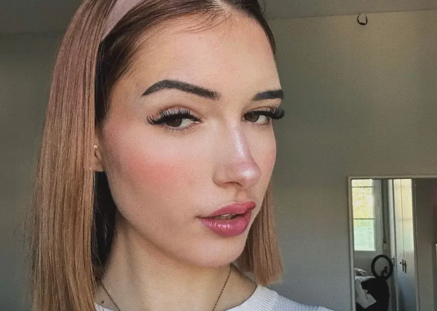 Celia Reina Biography: Boyfriend, Age, Net Worth, TikTok, Nationality, Height, Career, Instagram