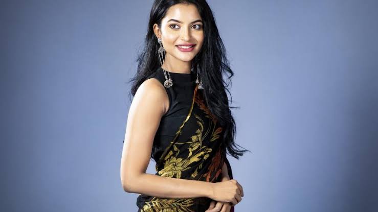 Nazifa Tushi Biography: Age, Net Worth, Height, Parents, Dramas & Films, Awards, Boyfriend, Religion, YouTube