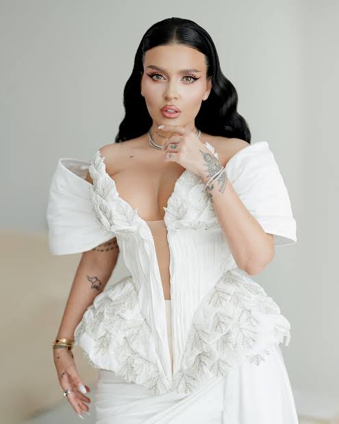 Oana Radu Biography: Ethnicity, Songs, Instagram, Height, TV Shows, Age, Net Worth, Husband