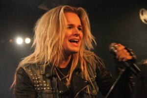 Ollis Humlan Olli Herman Biography: Age, Wife, Children, Net Worth, Parents, Height ...