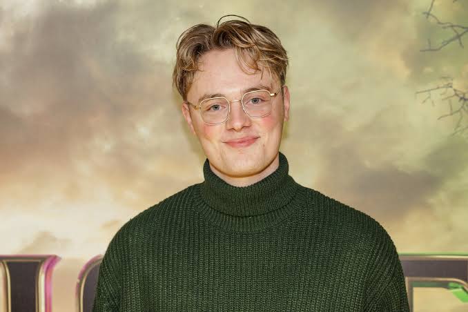 Duncan Tromp Biography: Age, Parents, Net Worth, Height, Movies, TV Shows, Girlfriend, TikTok