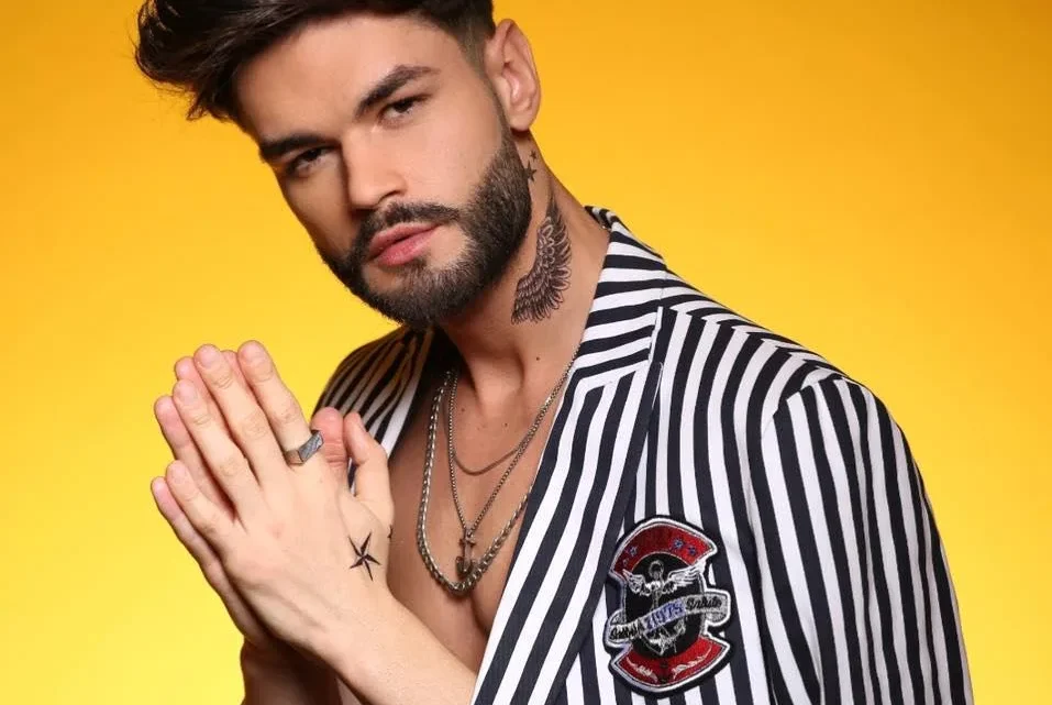 Edward Sanda Biography: Ethnicity, Parents, Instagram, Net Worth, Songs, Age, Partner