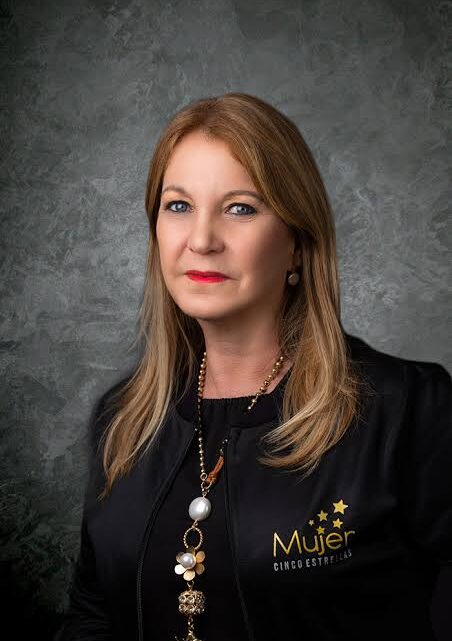 Alba Cecilia Mujica Biography: Son, Awards, Instagram, Parents, Height, TV Shows, Husband, Net Worth