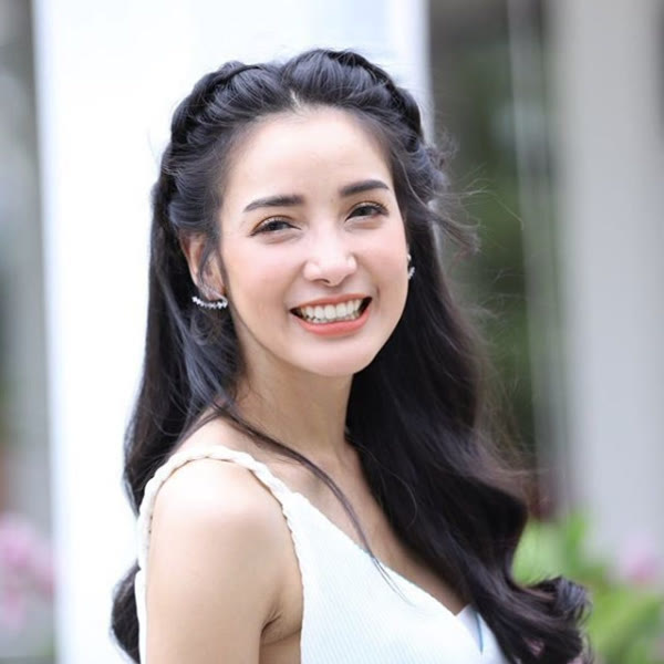 Napapa Tantrakul Biography: Husband, Ethnicity, Movies, Height, Instagram, Age, Parents
